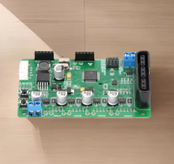 Line Follower Robot - Carte de commande principale MCU 32